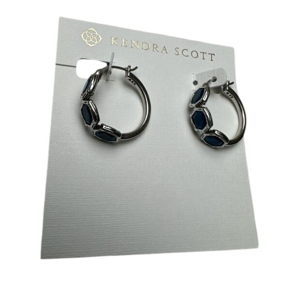 Kendra Scott Daphne Silver Jewel Earrings - Picture 4 of 7